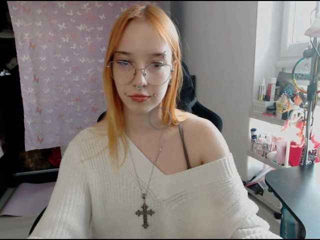 foxSonya live cam on BongaCams