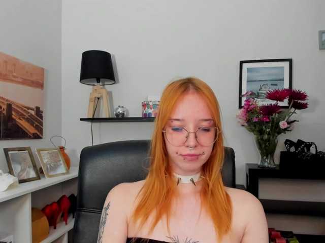 foxSonya live cam on BongaCams