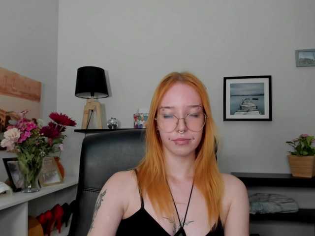 foxSonya live cam on BongaCams