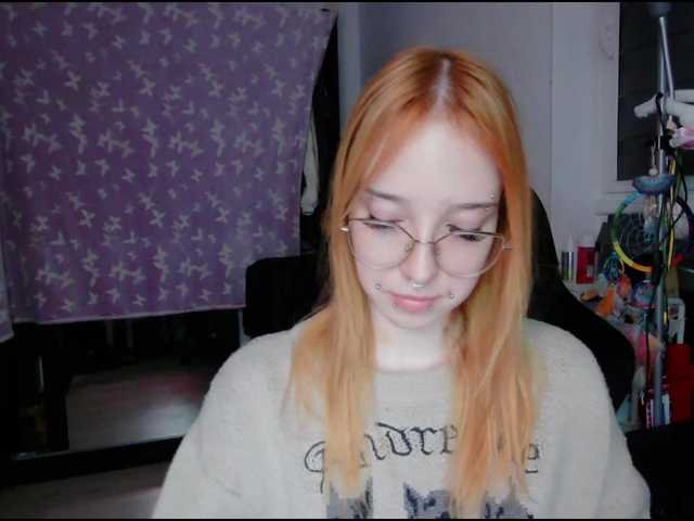 foxSonya live cam on BongaCams