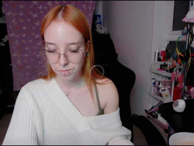 foxSonya live cam on BongaCams