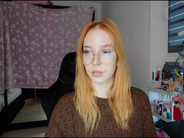foxSonya live cam on BongaCams
