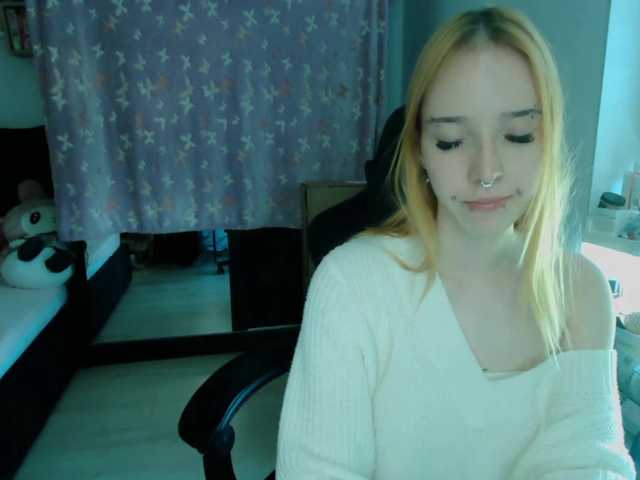 foxSonya live cam on BongaCams
