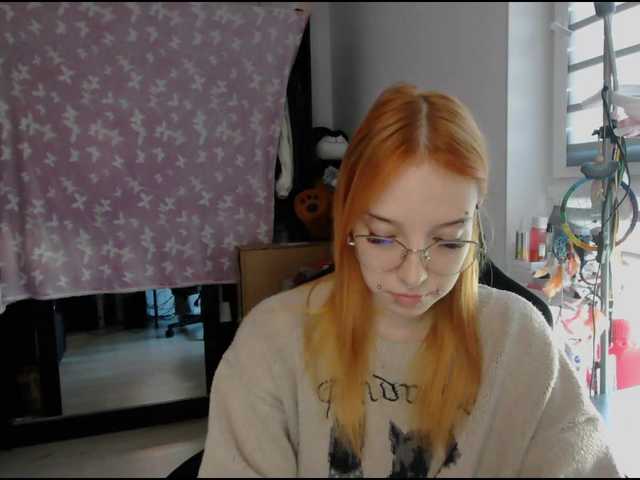 foxSonya live cam on BongaCams