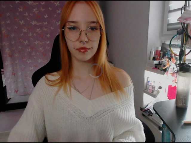 foxSonya live cam on BongaCams