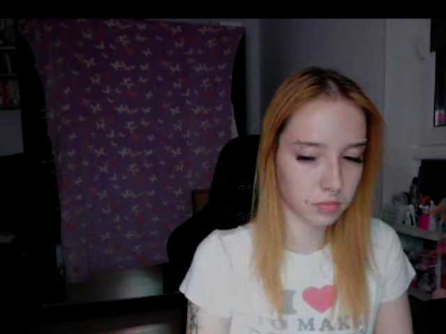 foxSonya live cam on BongaCams