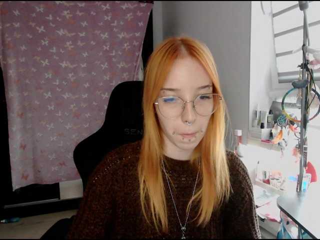 foxSonya live cam on BongaCams