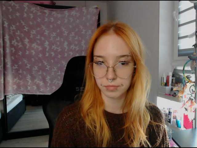 foxSonya live cam on BongaCams