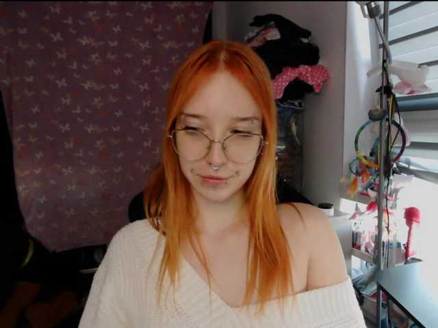 foxSonya live cam on BongaCams