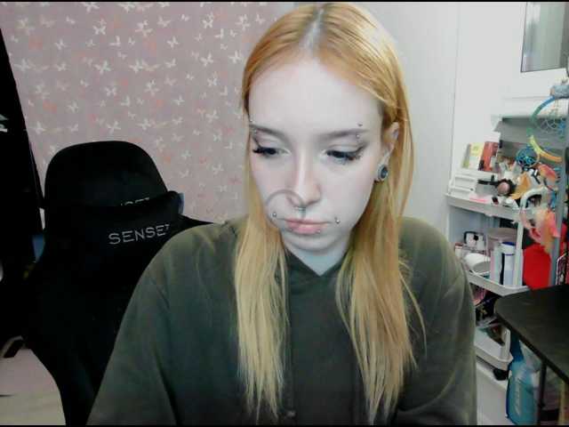 foxSonya live cam on BongaCams