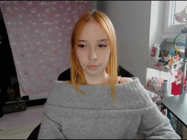 foxSonya live cam on BongaCams