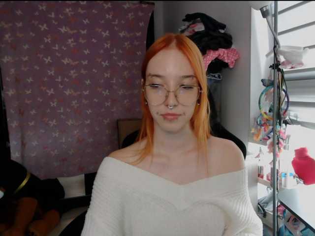 foxSonya live cam on BongaCams