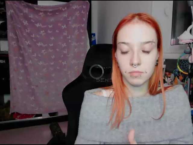 foxSonya live cam on BongaCams