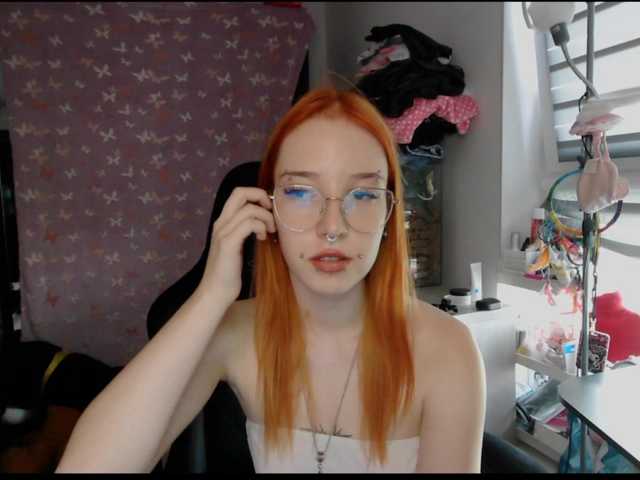foxSonya live cam on BongaCams