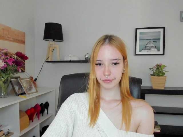 le modèle foxSonya est en webcam porno dans un show sur le site bongacams, il possède les tags suivants: White/Caucasian,Blonde,Shaved