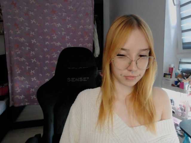 foxSonya live cam on BongaCams