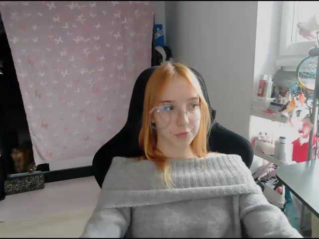 foxSonya live cam on BongaCams