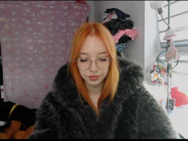 foxSonya live cam on BongaCams