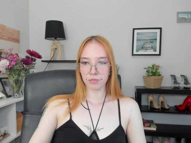 foxSonya live cam on BongaCams