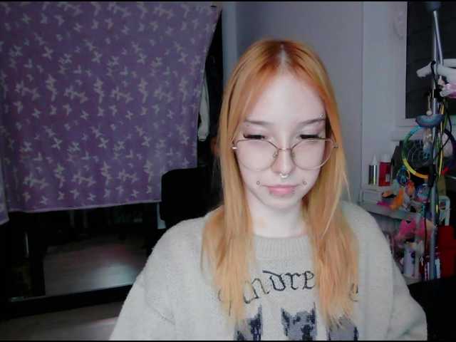foxSonya live cam on BongaCams
