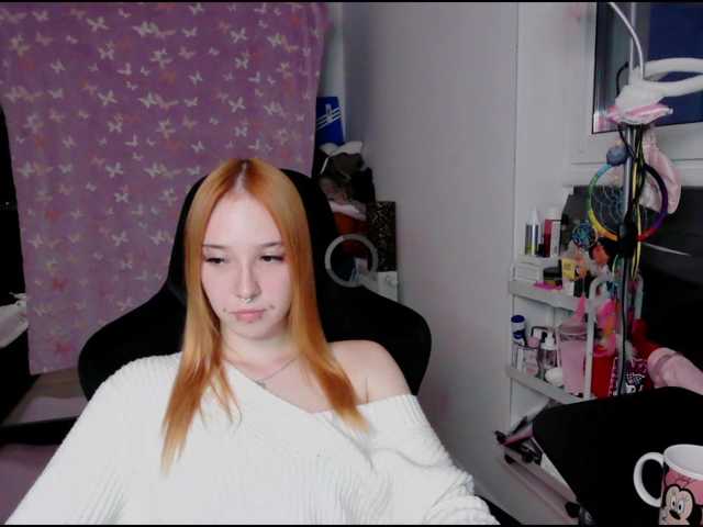 foxSonya live cam on BongaCams