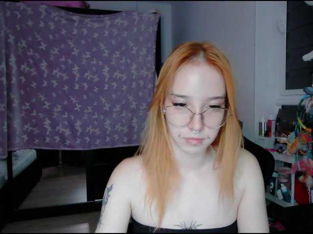 foxSonya live cam on BongaCams
