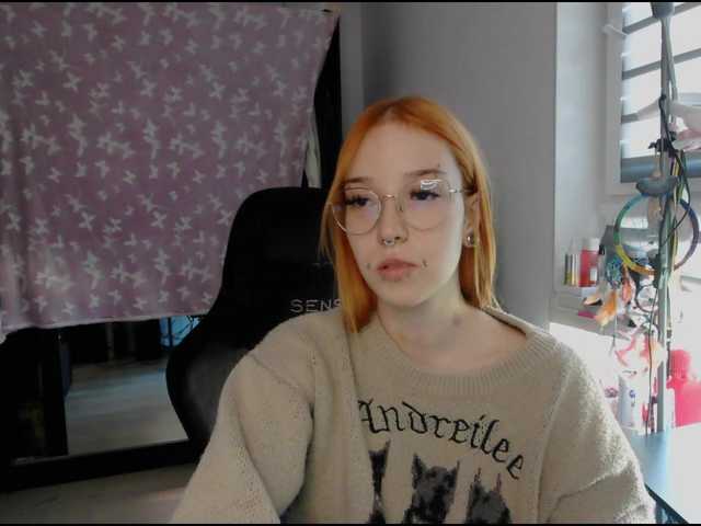 foxSonya live cam on BongaCams