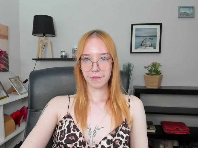 foxSonya live webcam show