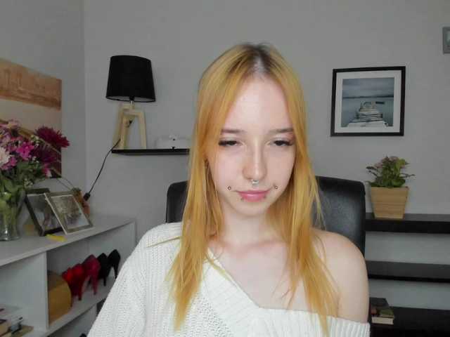 foxSonya live cam on BongaCams