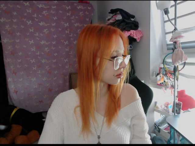 foxSonya live cam on BongaCams