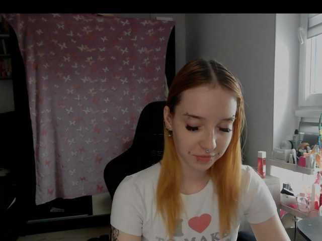 foxSonya live cam on BongaCams