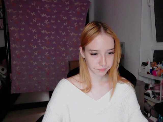 foxSonya live cam on BongaCams