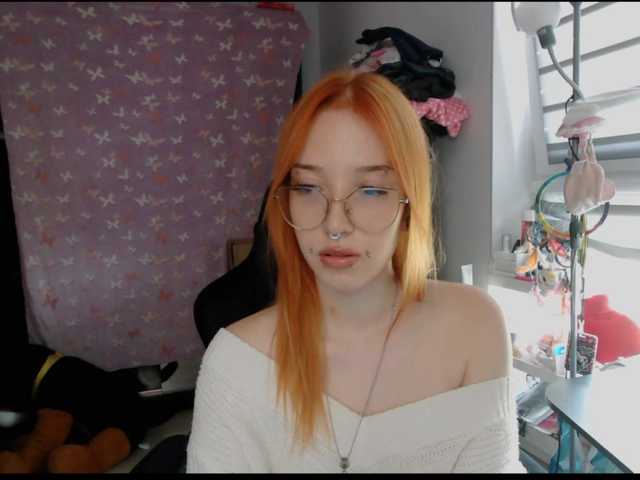foxSonya live cam on BongaCams