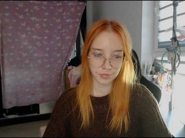 foxSonya live cam on BongaCams