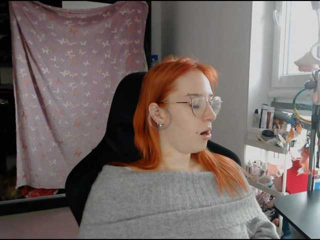 foxSonya live cam on BongaCams