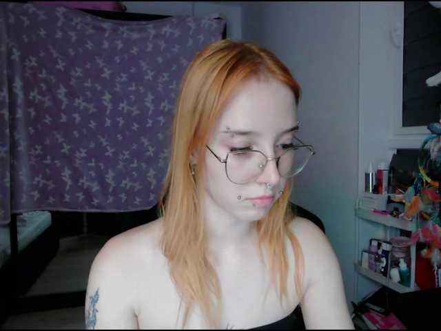 foxSonya live cam on BongaCams