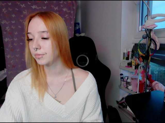 foxSonya live cam on BongaCams