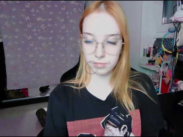 foxSonya live cam on BongaCams