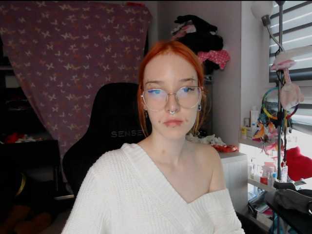 foxSonya live cam on BongaCams