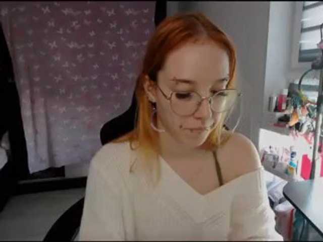 foxSonya live cam on BongaCams