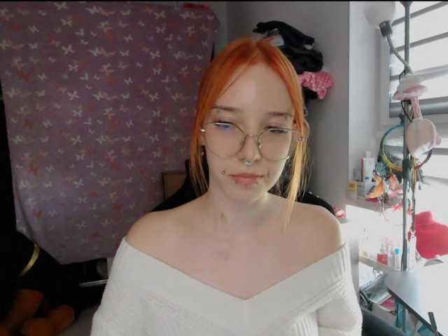 foxSonya live cam on BongaCams