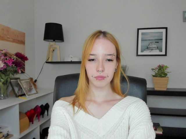 foxSonya live cam on BongaCams