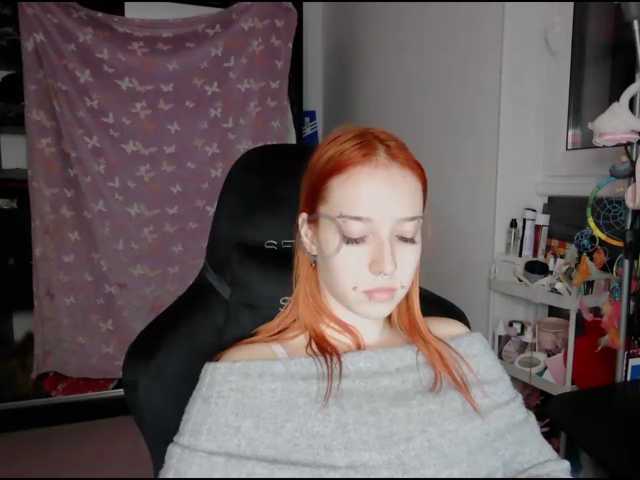 foxSonya live cam on BongaCams