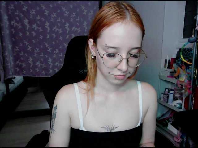 foxSonya live cam on BongaCams