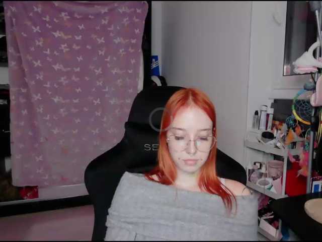 foxSonya live cam on BongaCams