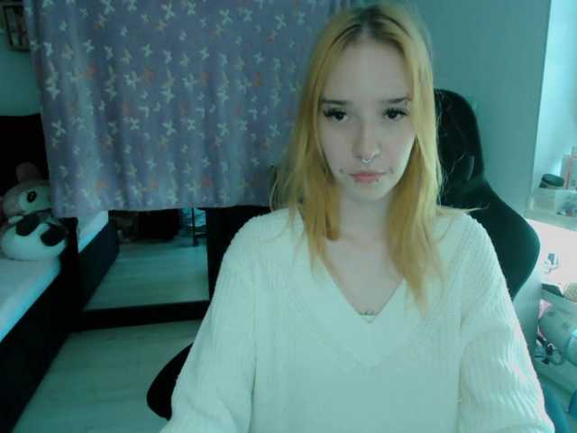 foxSonya live cam on BongaCams