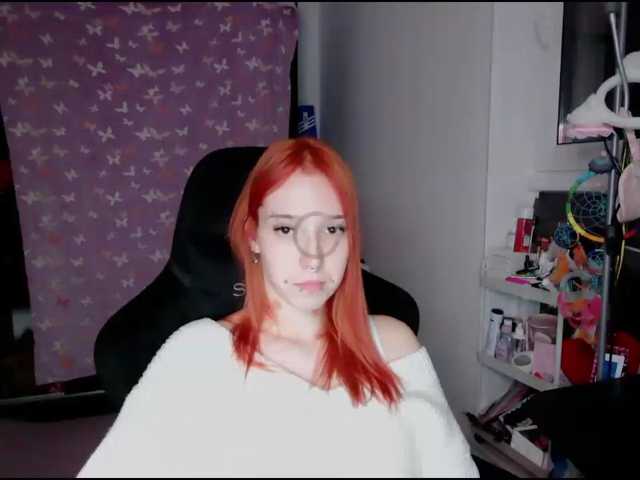 foxSonya live cam on BongaCams
