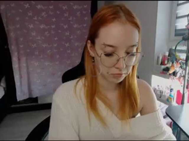 foxSonya live cam on BongaCams