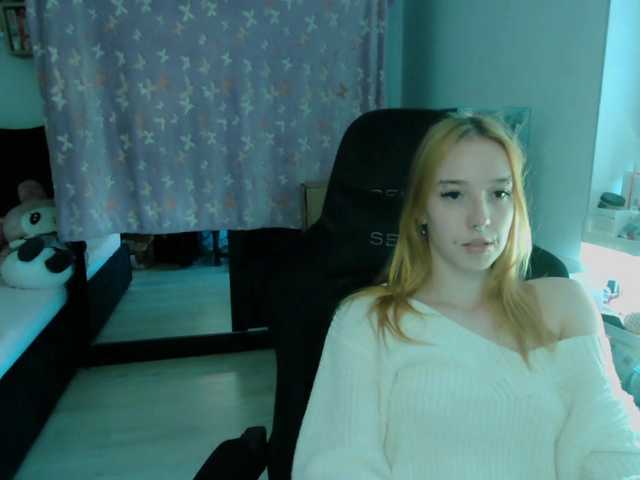 foxSonya live cam on BongaCams