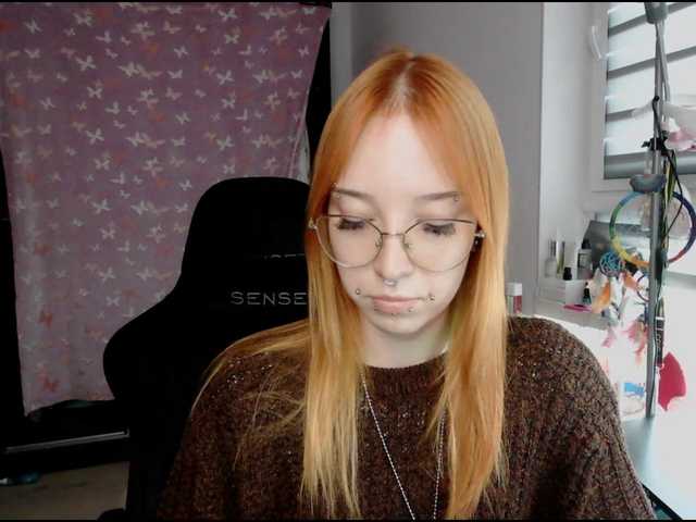 foxSonya live cam on BongaCams